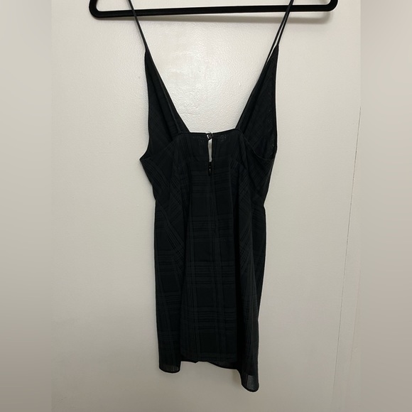 Aritzia - Wilfred Pursuit Camisole - Picture 2 of 15